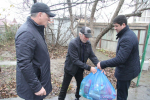 Избербашские депутаты передали семьям погибших участников СВО продуктовые наборы