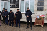В Избербаше в нескольких школах открыли мемориальные доски погибшим героям СВО