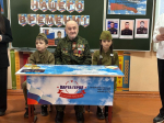 В школах Избербаша продолжают открываться Парты Героев