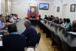Глава Избербаша Расул Бакаев на расширенном совещании подвел итоги проделанной работы за последние месяцы