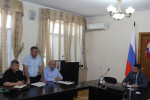 Глава Избербаша провел расширенное совещание с руководителями предприятий, организаций, служб и отделов мэрии