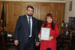 Главе Избербаша вручили благодарность за поддержку участников СВО и их семей