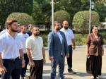 В Избербаше  продолжается голосование: глава города Расул Бакаев  оценил праздничную атмосферу на  избирательных участках